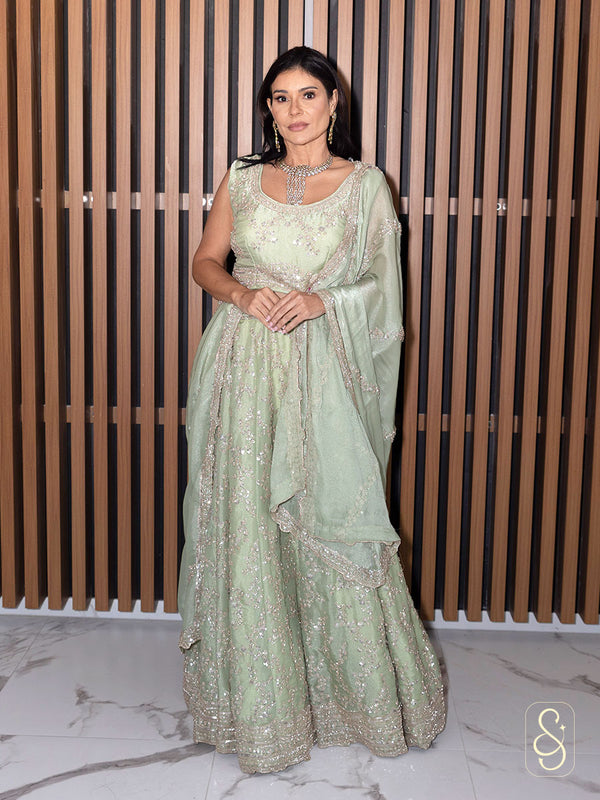 Exquisite Green Tissue Silk Set