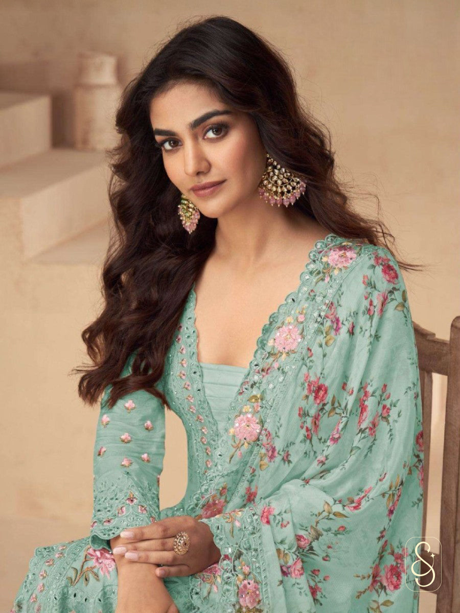 Elegant Chinon Silk Suit