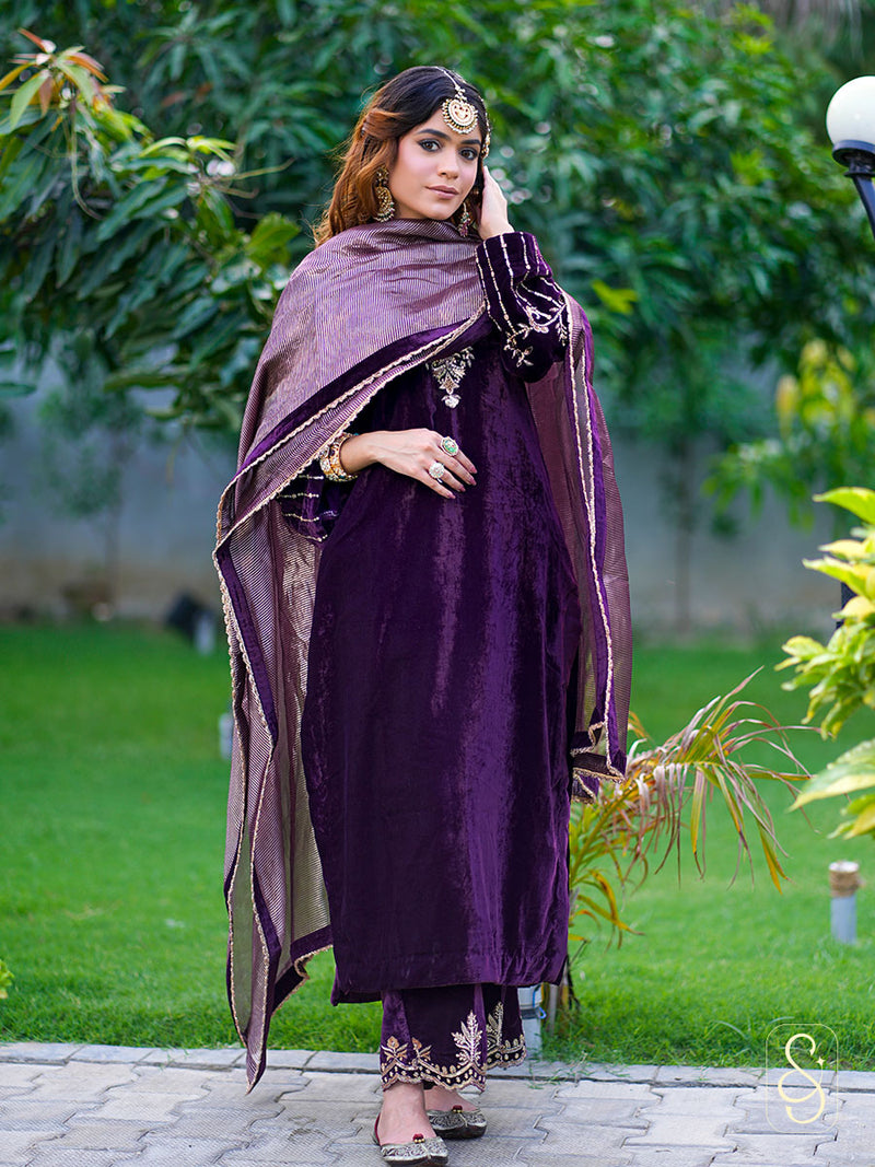 Designer Women’s Suits at Our Indian Boutique in Parramatta